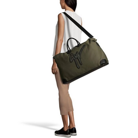 giuseppe zanotti NEW white carryall weekender bag - Picture 7 of 7